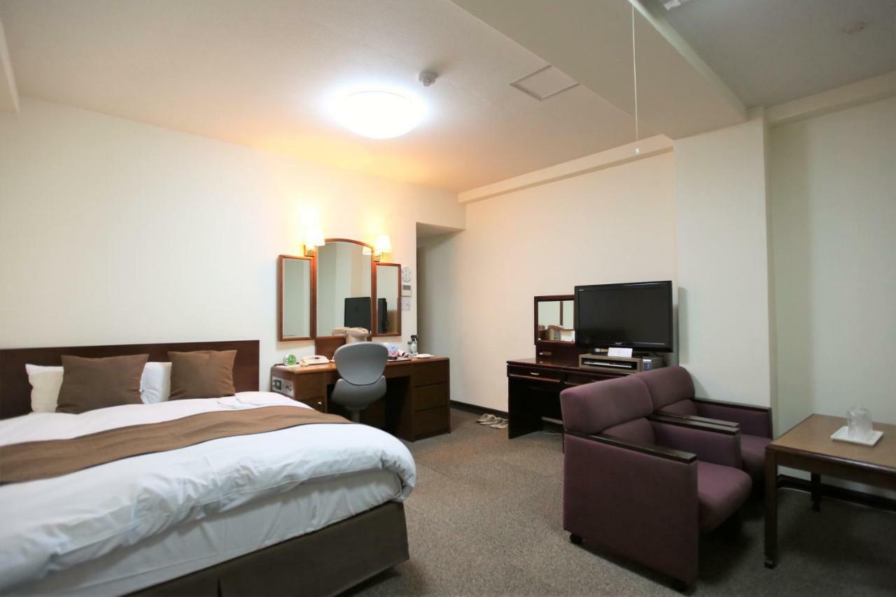 Hotel 横须贺 外观 照片